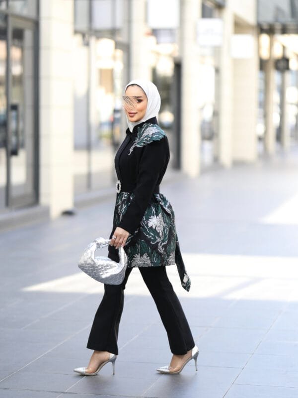 Black top + skirt - Image 3